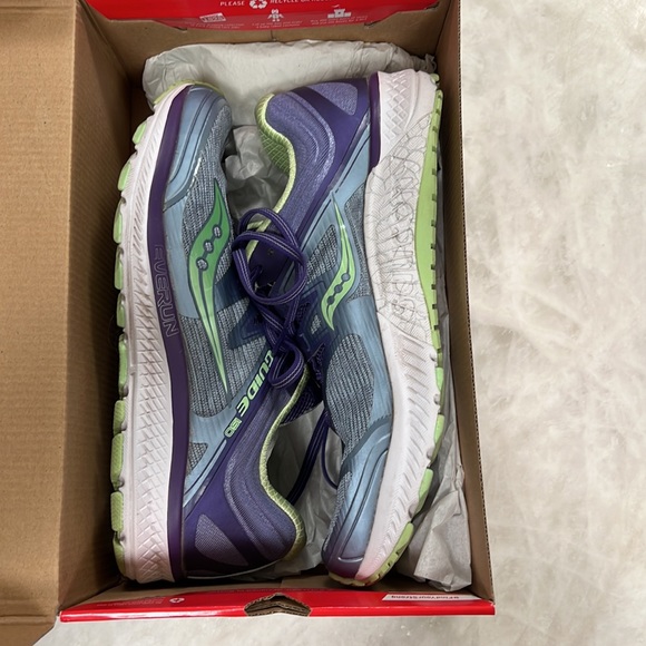 Saucony Guide ISO Shoes - Size 9.5. Lightly Used. - Picture 6 of 7